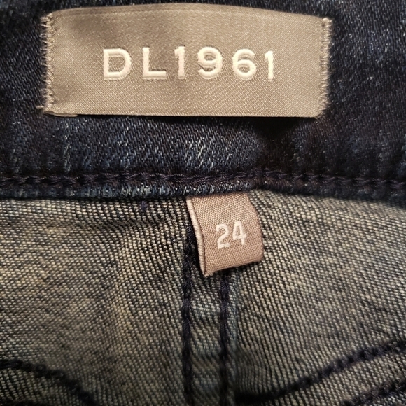 DL1961 Florence Crop Mid Rise Skinny in Aldridge - Picture 10 of 10